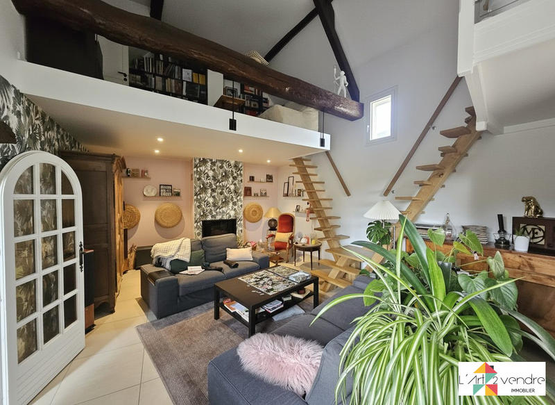 Maison - 156 m² - 8 pièces