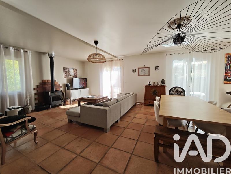 Maison - 200 m² - 7 pièces