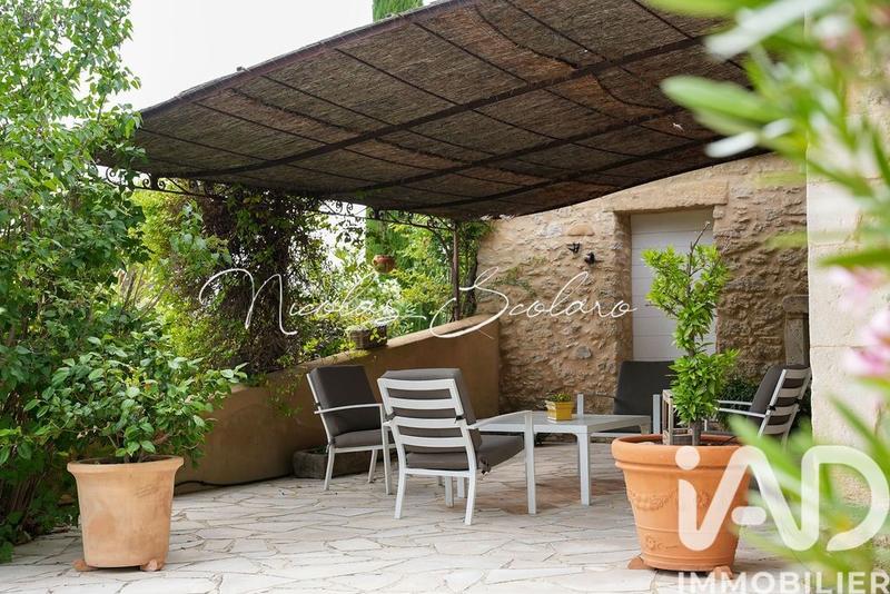 Maison - 310 m² - 8 pièces