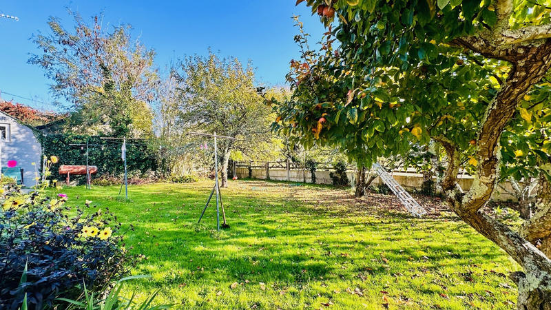 Maison - 240 m² - 14 pièces