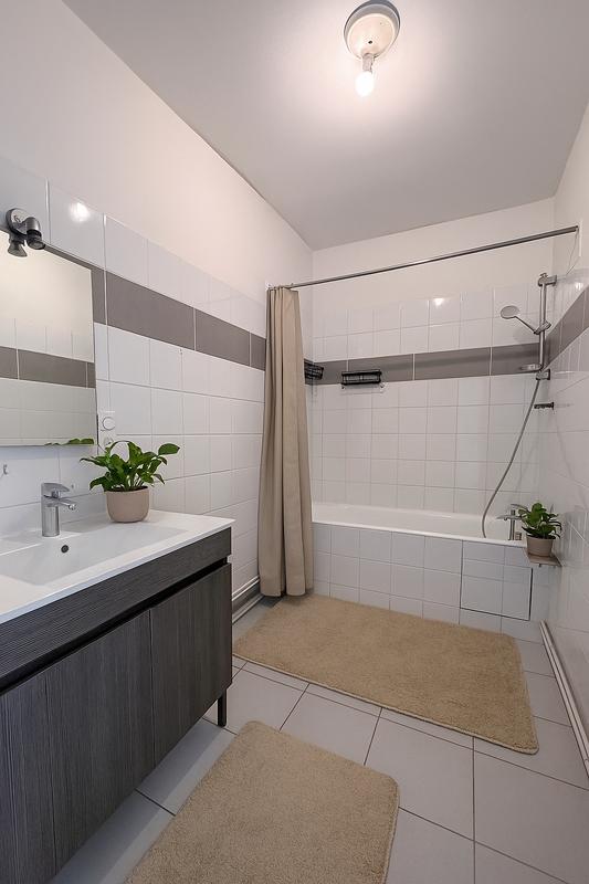 Appartement - 75 m² - 3 pièces