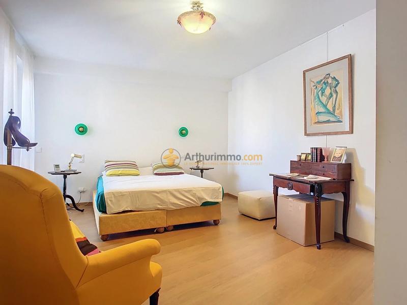 Appartement - 80 m² - 3 pièces