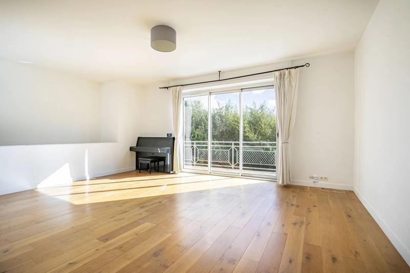 Maison - 180 m² - 7 pièces