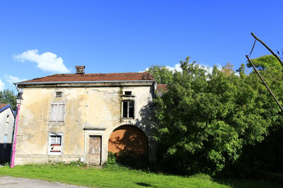 Ferme - 300 m² - 1 pièce