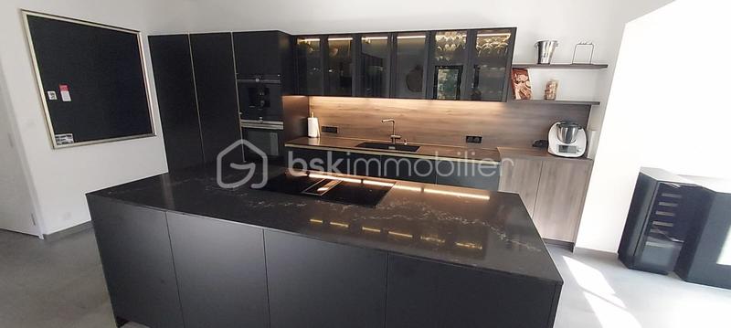 Appartement - 108 m² - 5 pièces