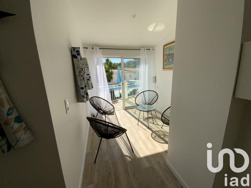 Maison - 230 m² - 8 pièces