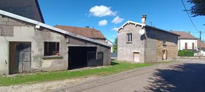 Maison - 93 m² - 5 pièces