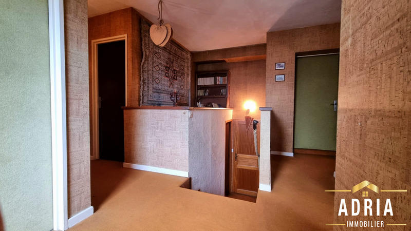 Maison - 158 m² - 8 pièces