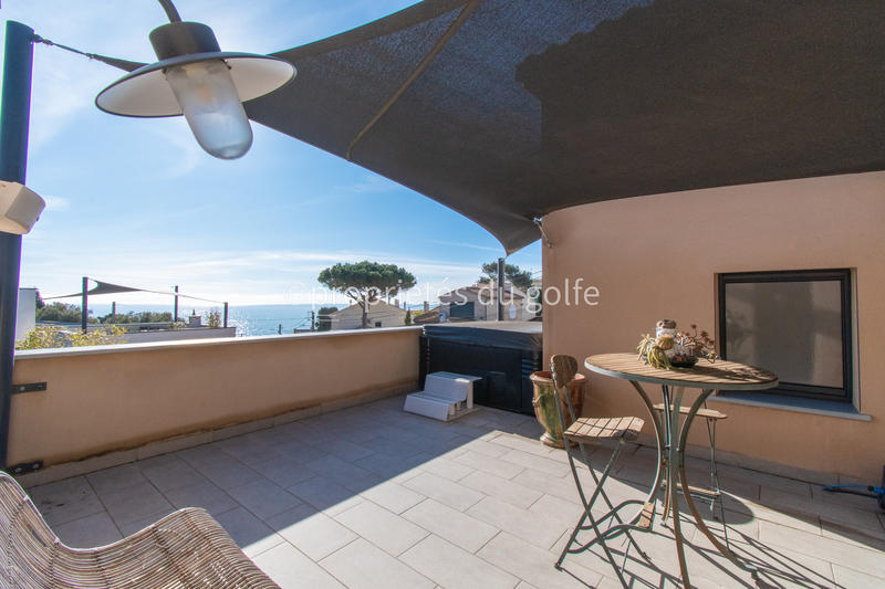 Maison - 210 m² - 9 pièces