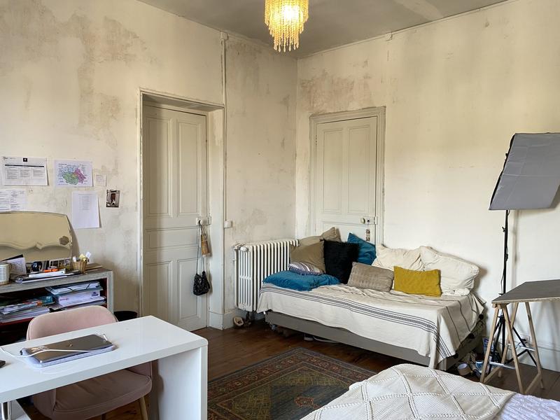 Maison - 210 m² - 8 pièces