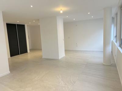Appartement - 94 m² - 4 pièces