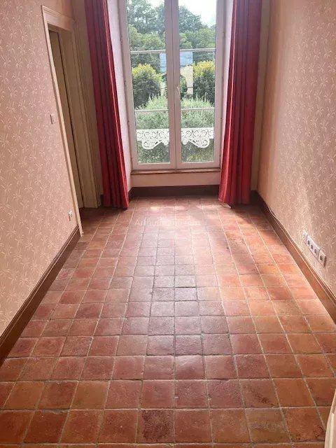 Maison - 280 m² - 10 pièces