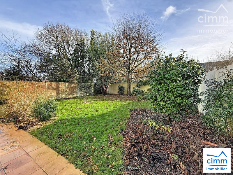 Maison contemporaine - 186 m² - 8 pièces