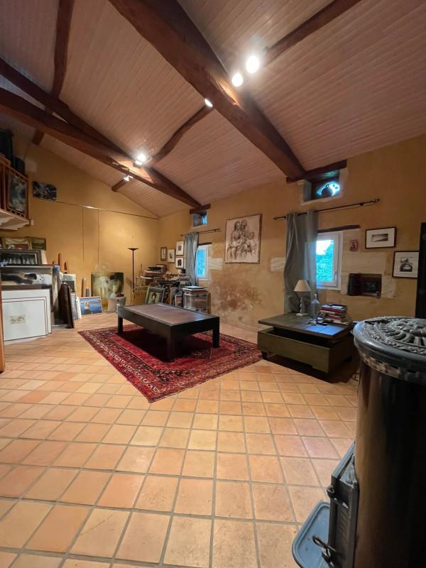 Maison en pierre - 250 m² - 9 pièces