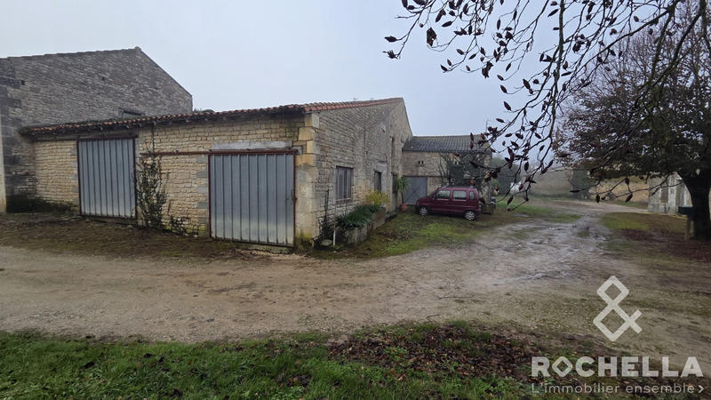 Maison ancienne - 190 m² - 8 pièces