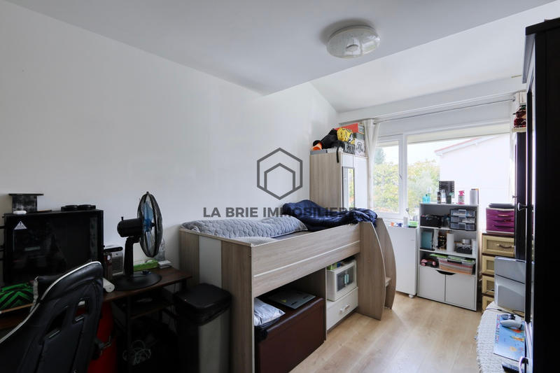 Maison - 92 m² - 5 pièces