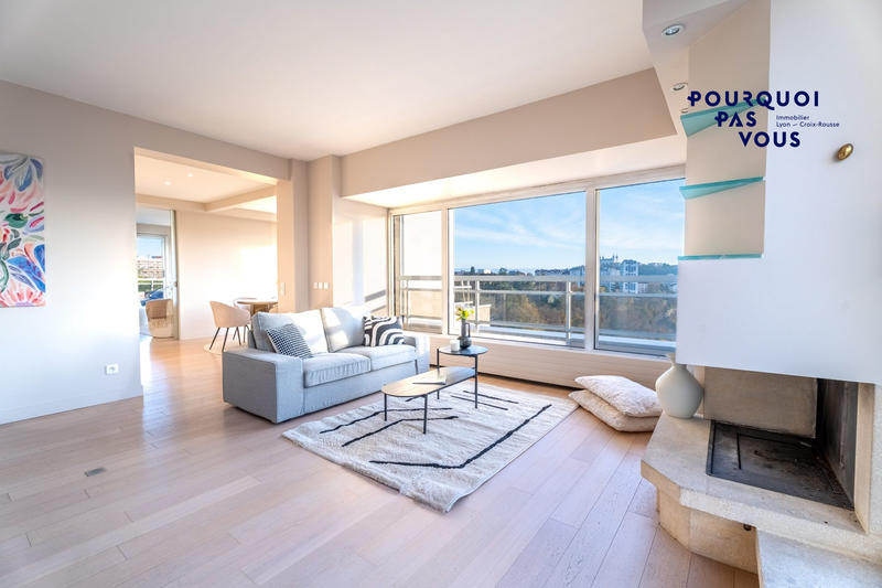 Appartement - 200 m² - 6 pièces