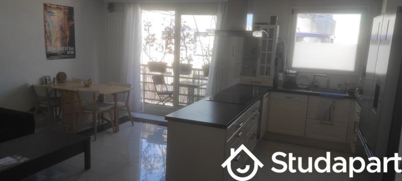 Chambre - 50 m² - 1 pièce