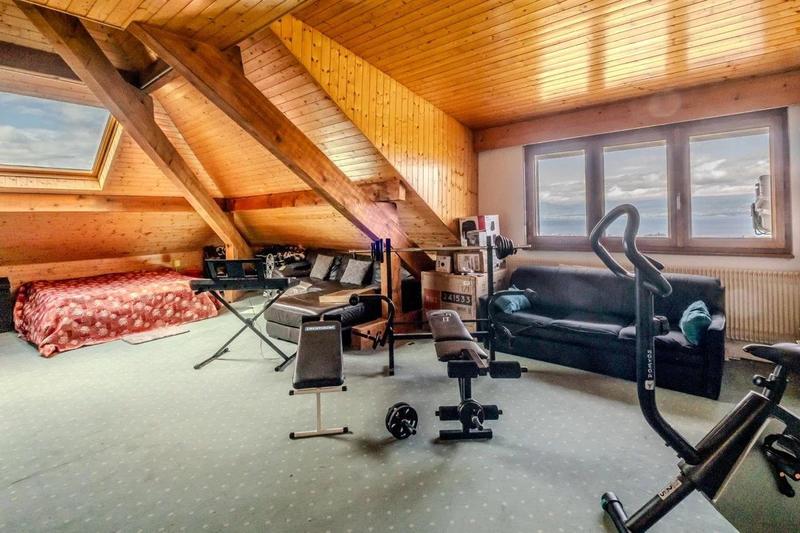 Maison - 216 m² - 9 pièces