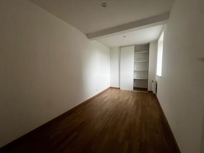 Maison - 60 m² - 4 pièces