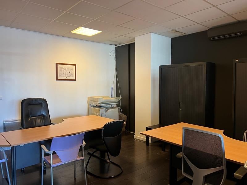 Bureau - 122 m² - 3 pièces