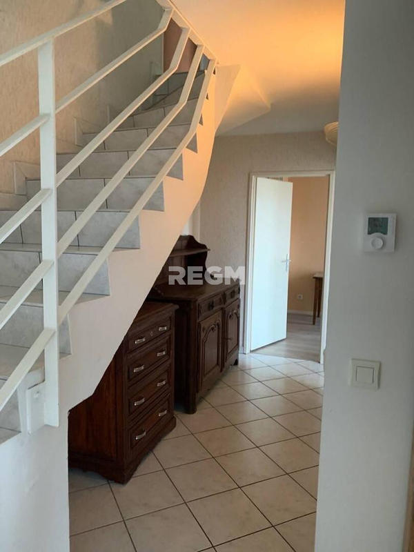 Duplex - 97 m² - 6 pièces