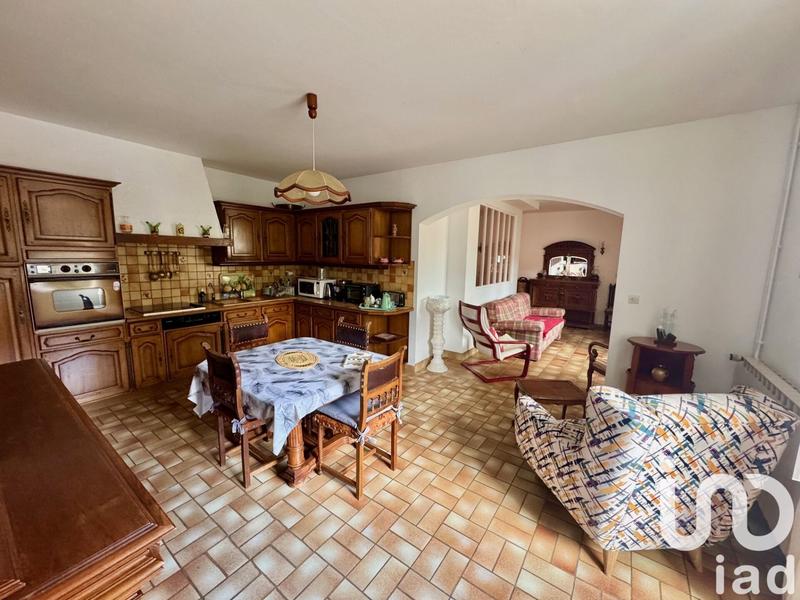 Maison - 345 m² - 10 pièces