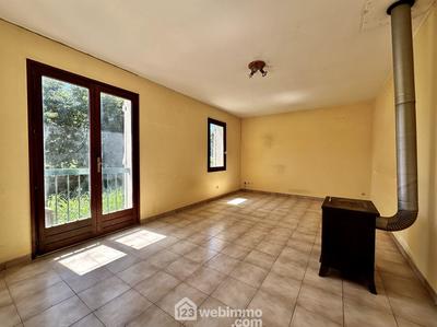 Maison - 96 m² - 4 pièces