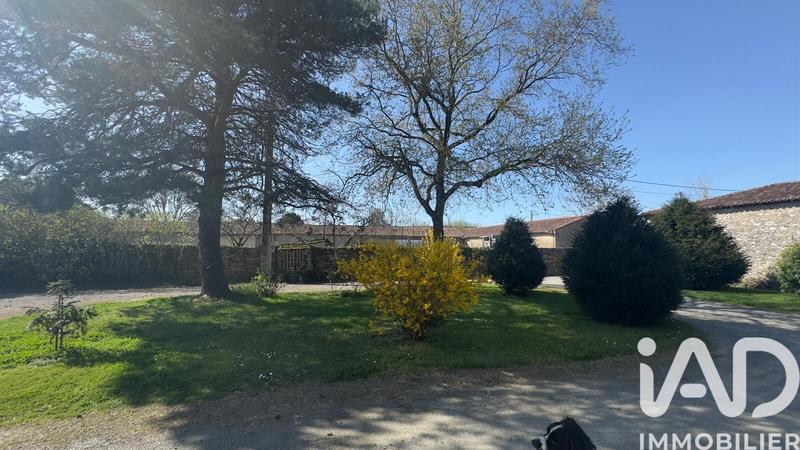 Château - 1 256 m² - 25 pièces