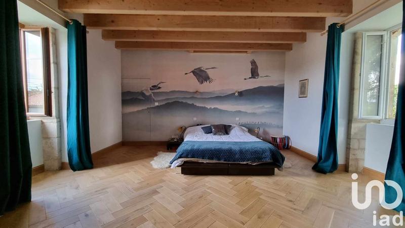 Maison - 361 m² - 12 pièces