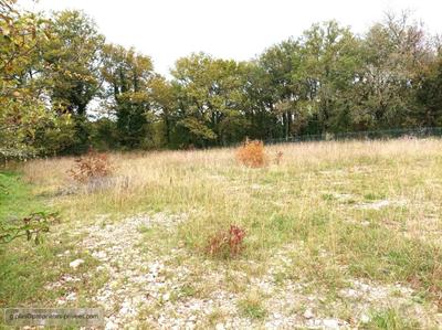 Terrain constructible - 1 714 m²