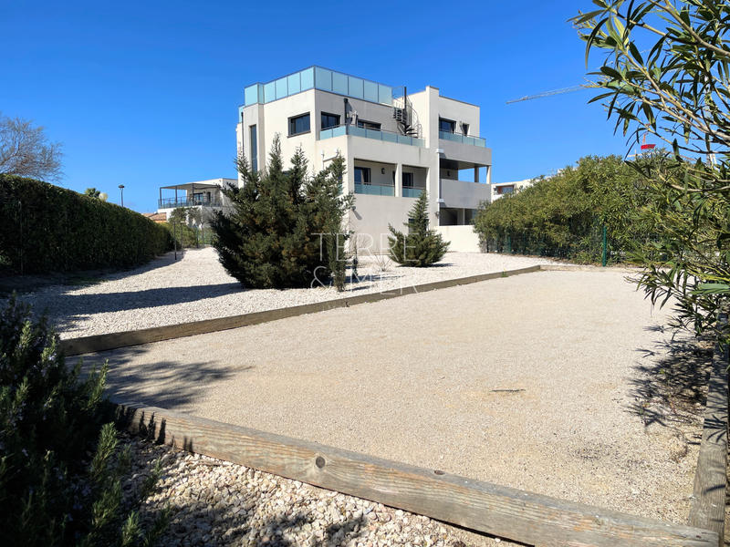 Maison - 179 m² - 7 pièces