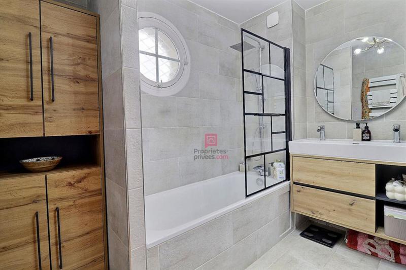 Maison - 109 m² - 7 pièces