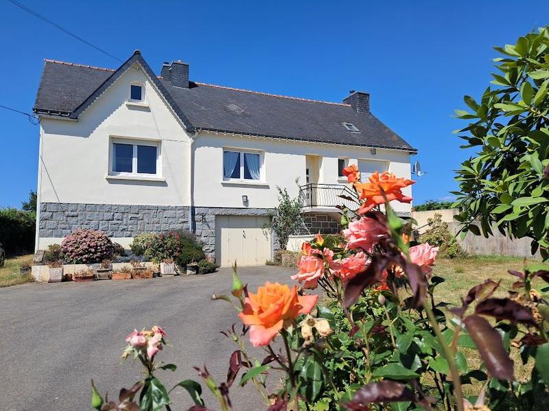 Maison traditionnelle - 126 m² - 6 pièces