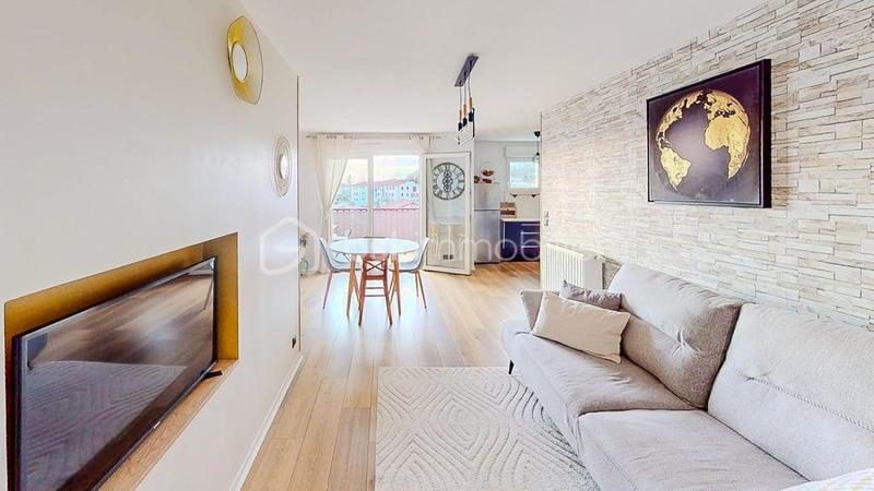 Appartement - 75 m² - 4 pièces