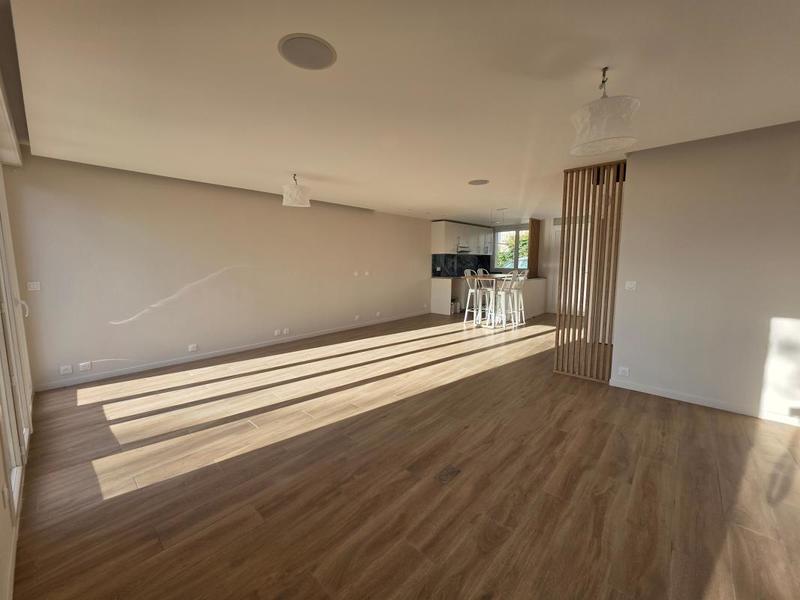 Maison - 127 m² - 6 pièces