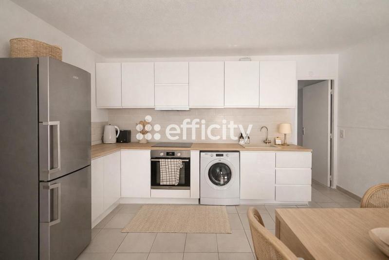 Appartement - 80 m² - 4 pièces