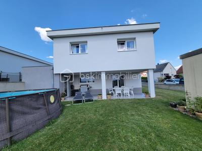 Maison - 135 m² - 6 pièces