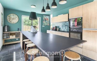 Maison contemporaine - 208 m² - 8 pièces