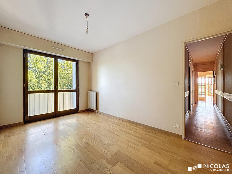 Appartement - 75 m² - 3 pièces