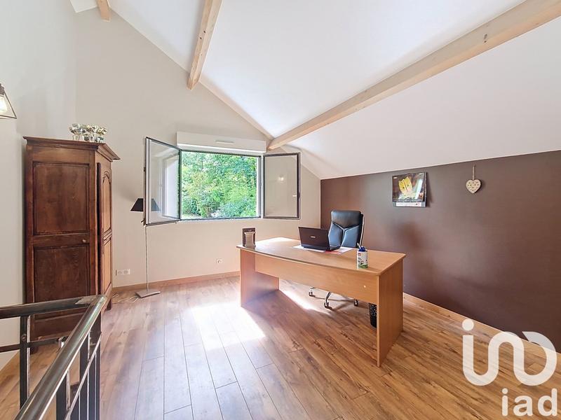 Maison - 232 m² - 8 pièces