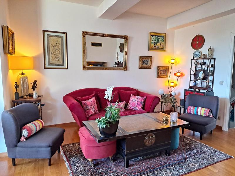 Maison - 273 m² - 10 pièces