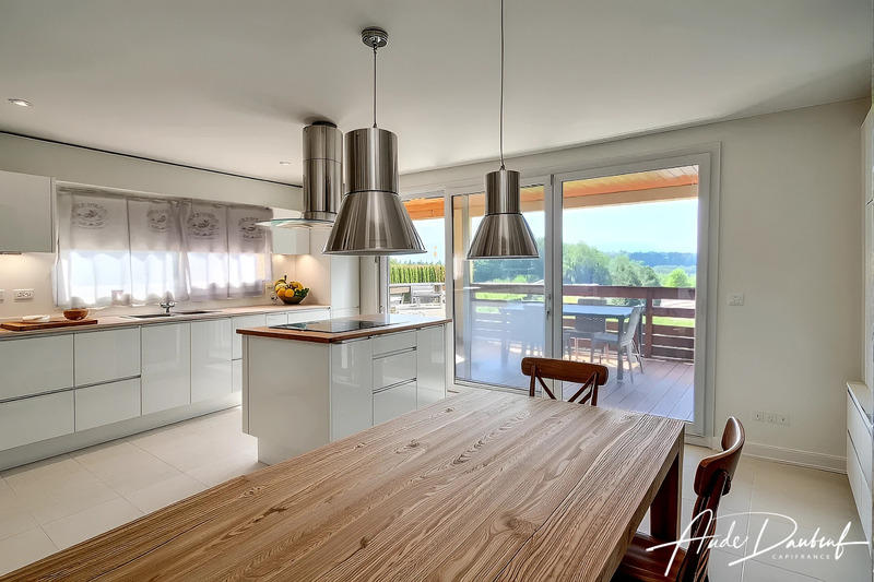 Maison - 157 m² - 6 pièces