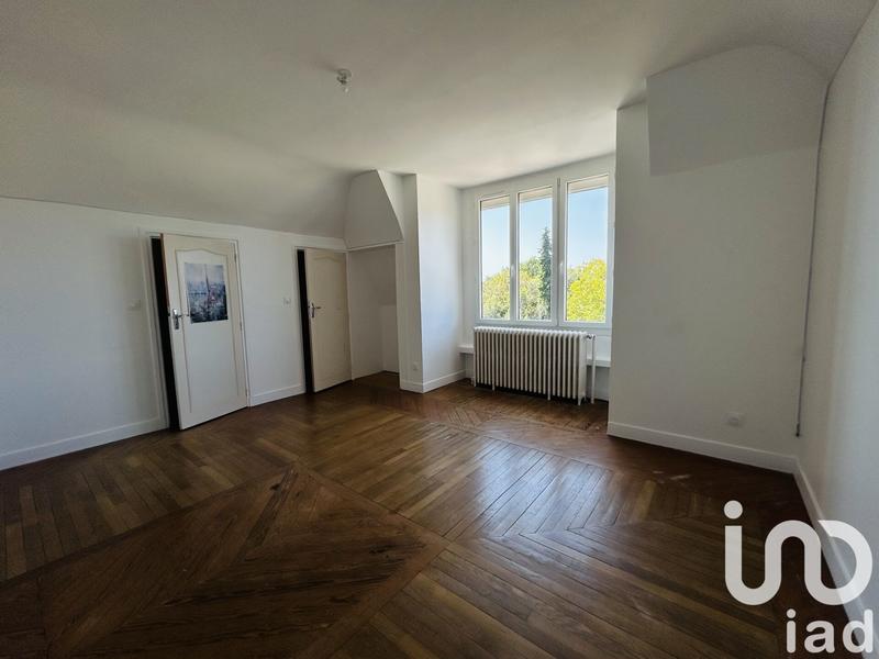 Maison - 214 m² - 9 pièces