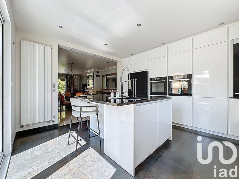 Maison de maîtres - 237 m² - 10 pièces