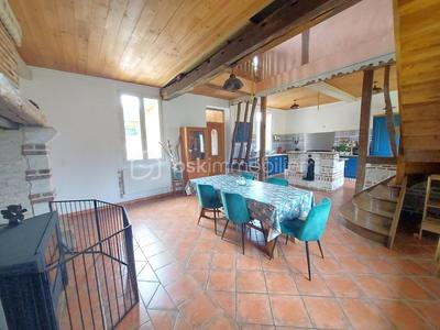 Maison de maîtres - 217 m² - 7 pièces