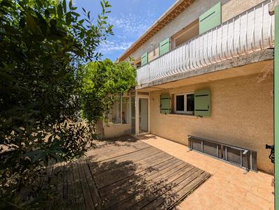 Maison - 265 m² - 9 pièces