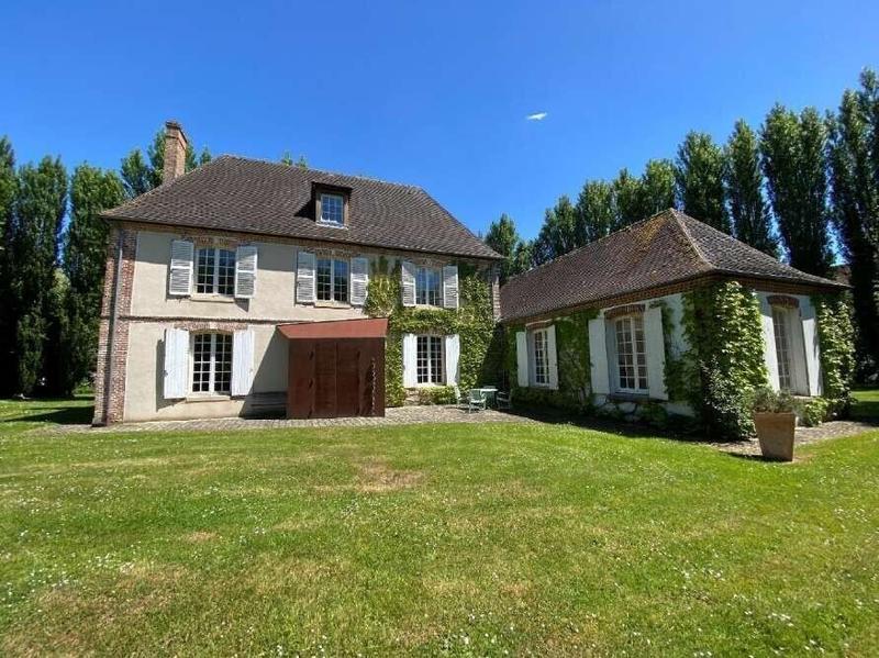 Maison - 301 m² - 9 pièces