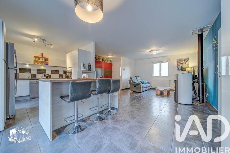 Maison - 92 m² - 5 pièces