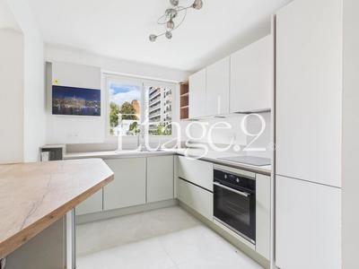 Appartement - 100 m² - 4 pièces